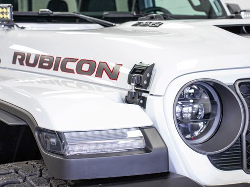 Used 2026 Jeep Gladiator Rubicon AWD/4WD image 13