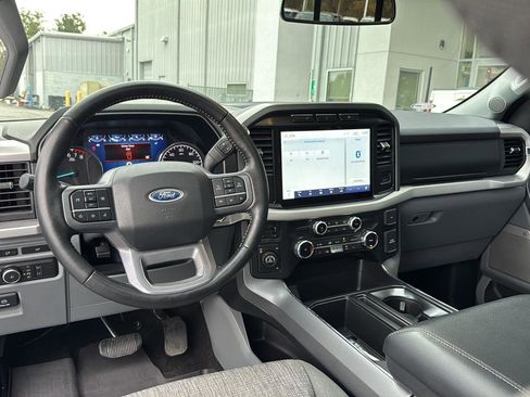 Used 2022 Ford F150 XLT w/ Equipment Group 302A High image 16