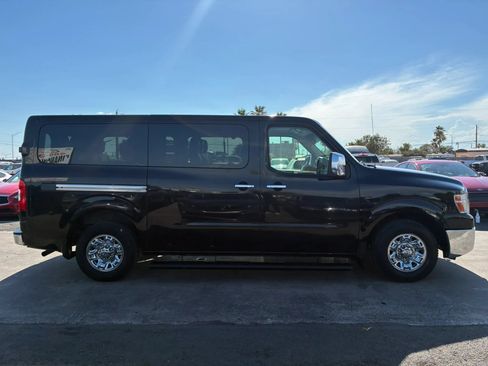 Used 2018 Nissan NV 3500 SL RWD image 10