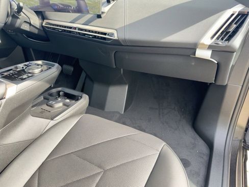 Used 2025 BMW iX xDrive50 w/ Sport Package image 23