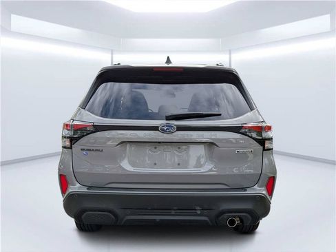 Used 2025 Subaru Forester Touring AWD/4WD image 6