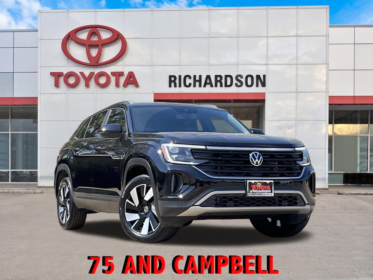 Used 2026 Volkswagen Atlas Cross Sport SE FWD image 1