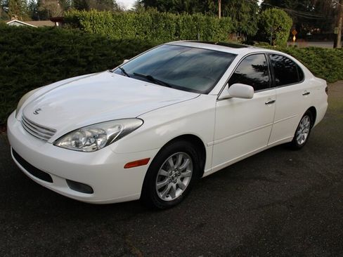 Used 2004 Lexus ES 330 image 1