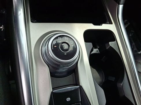 Used 2023 Ford Explorer Platinum w/ Technology Package AWD/4WD image 15