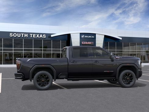 New 2026 GMC Sierra 2500 AT4 w/ AT4 Premium Plus Package AWD/4WD image 5