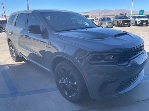 Used 2022 Dodge Durango R/T w/ Blacktop Package RWD image 1