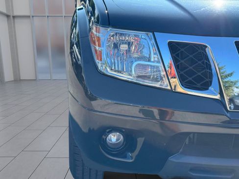 Used 2020 Nissan Frontier SV AWD/4WD image 7