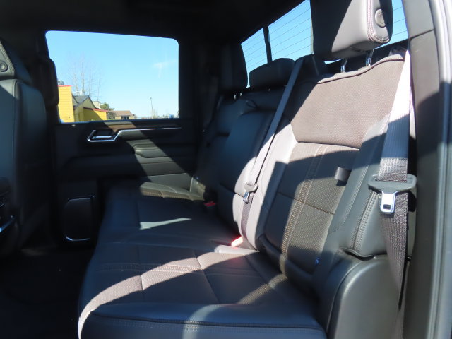 Used 2025 Chevrolet Silverado 2500 High Country AWD/4WD image 45