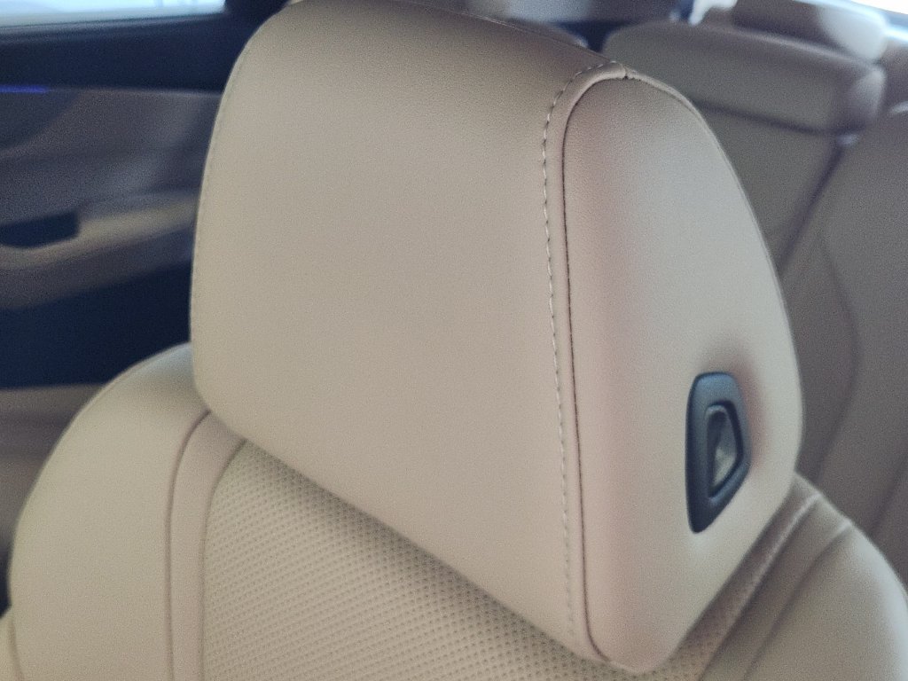 Used 2023 Acura MDX w/ Technology Package FWD image 25
