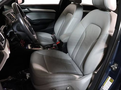Used 2018 Audi Q3 2.0T Premium w/ Convenience Package AWD/4WD image 4