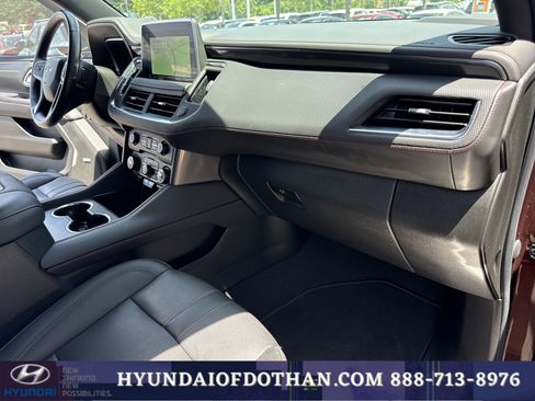 Used 2022 Chevrolet Tahoe RST w/ Luxury Package RWD image 17