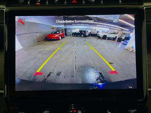 Used 2024 Jeep Grand Cherokee L Limited image 10