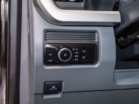 Used 2025 Ford F450 XLT w/ 360-Degree Camera Package AWD/4WD image 18
