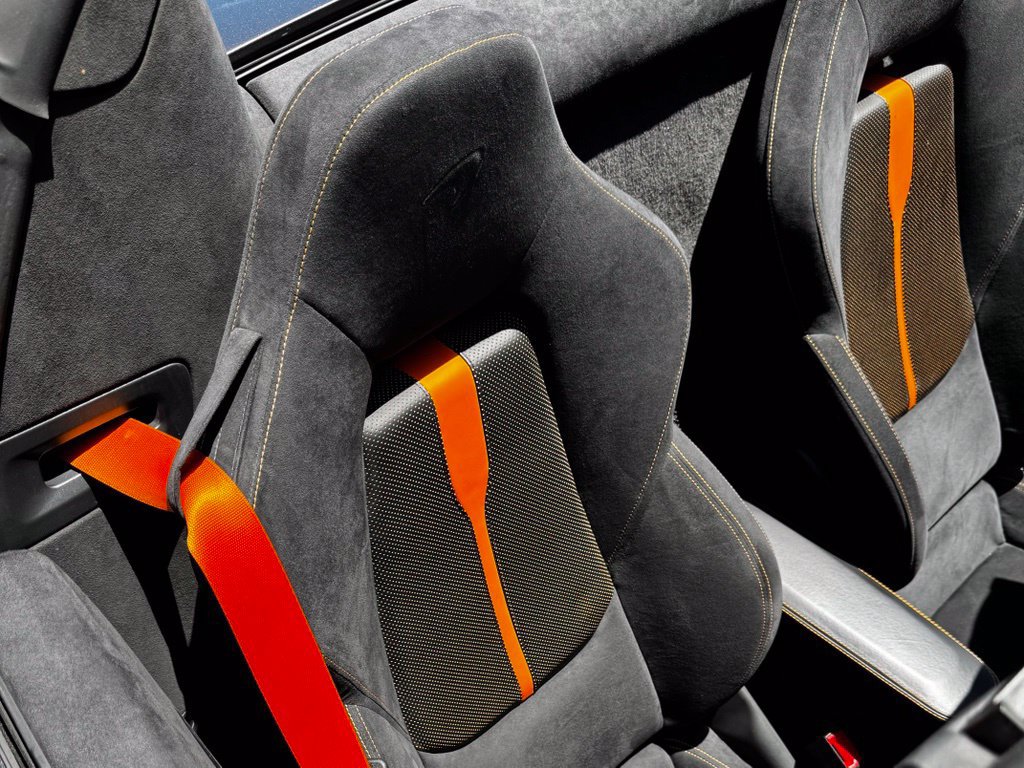 Used 2019 McLaren 570S Spider RWD image 38