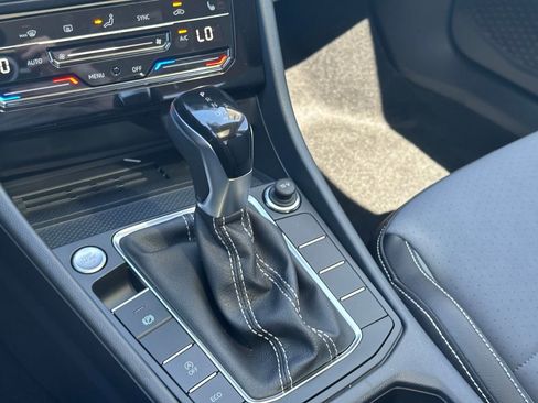 New 2026 Volkswagen Jetta SE FWD image 13