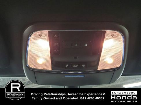 Used 2019 Jeep Grand Cherokee Limited image 10