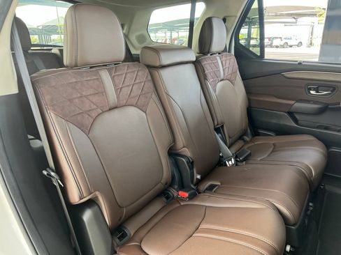 Used 2026 Honda Pilot Elite image 27