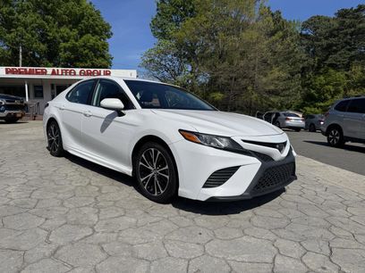 Used 2019 Toyota Camry SE