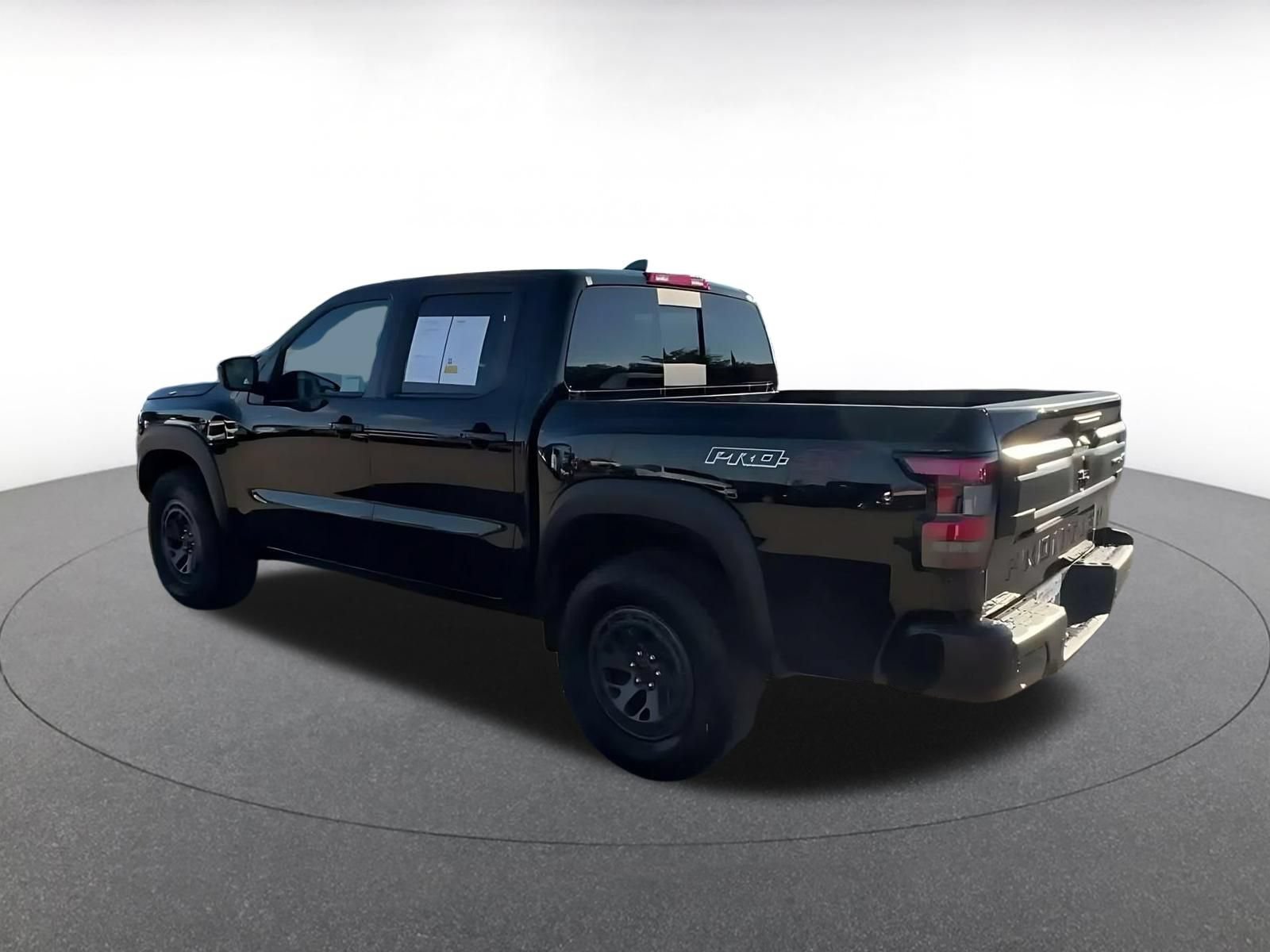 Used 2026 Nissan Frontier PRO-4X AWD/4WD image 9