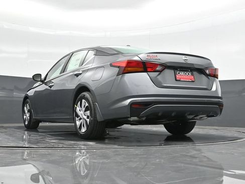 Used 2025 Nissan Altima 2.5 S FWD image 40