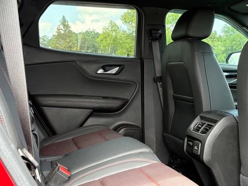 Used 2024 Chevrolet Blazer RS w/ Driver Confidence II Package FWD image 8
