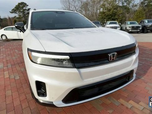 Certified 2025 Honda Prologue Touring image 4