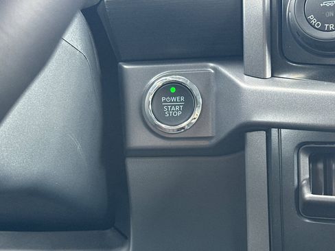 New 2025 Ford F150 Lightning XLT image 20