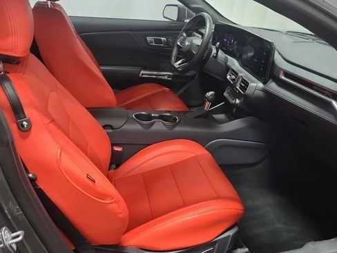 Used 2025 Ford Mustang GT Premium RWD image 6