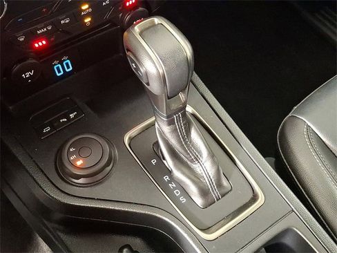 Used 2022 Ford Ranger Lariat w/ Equipment Group 501A High image 17