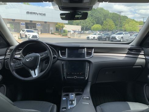 Used 2023 INFINITI QX50 Luxe FWD image 30