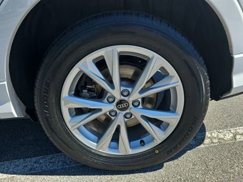 Used 2024 Audi Q3 2.0T Premium image 36