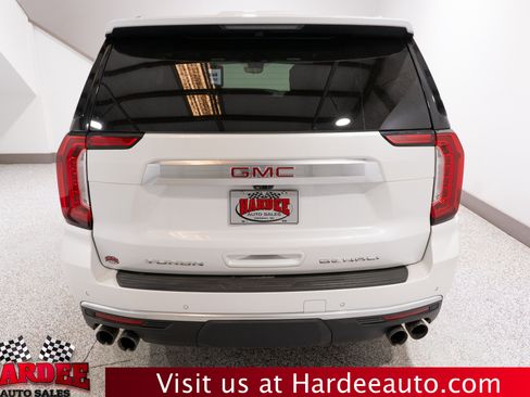 Used 2024 GMC Yukon Denali w/ Advanced Technology Package AWD/4WD image 4