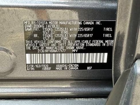 Used 2024 Toyota RAV4 LE AWD/4WD image 28
