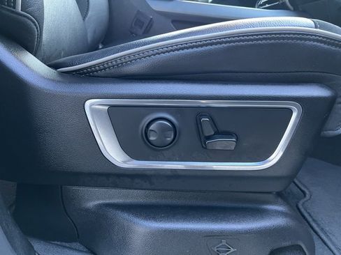 Used 2025 RAM 1500 Laramie image 17