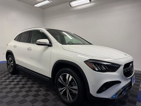 Used 2024 Mercedes-Benz GLA 250 4MATIC image 1
