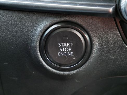 Used 2024 MAZDA MAZDA3 s image 31