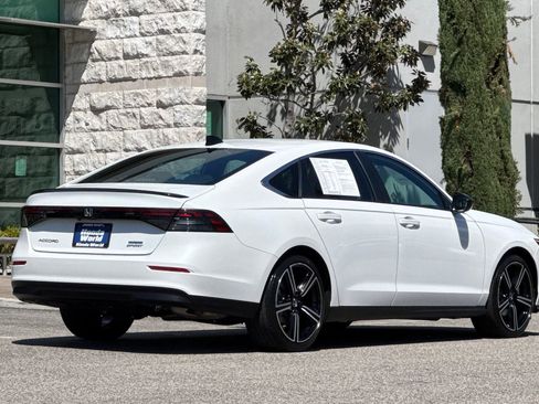 Used 2023 Honda Accord Sport image 4