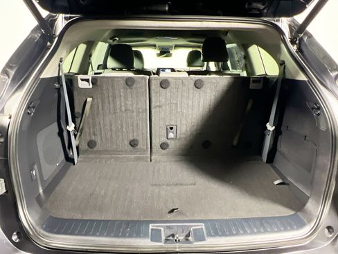 Used 2022 Toyota Highlander Limited image 34