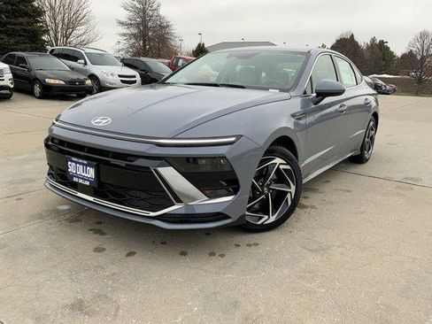 New 2026 Hyundai Sonata SEL image 1