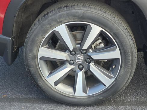Certified 2023 Honda Pilot Touring image 13