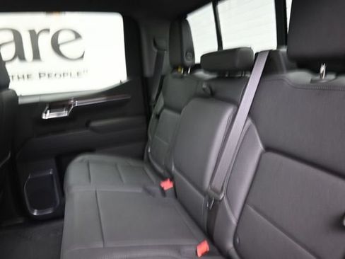 Used 2024 Chevrolet Silverado 1500 LT Trail Boss w/ Convenience Package II AWD/4WD image 20