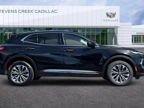 Used 2024 Buick Envision Preferred AWD/4WD image 2
