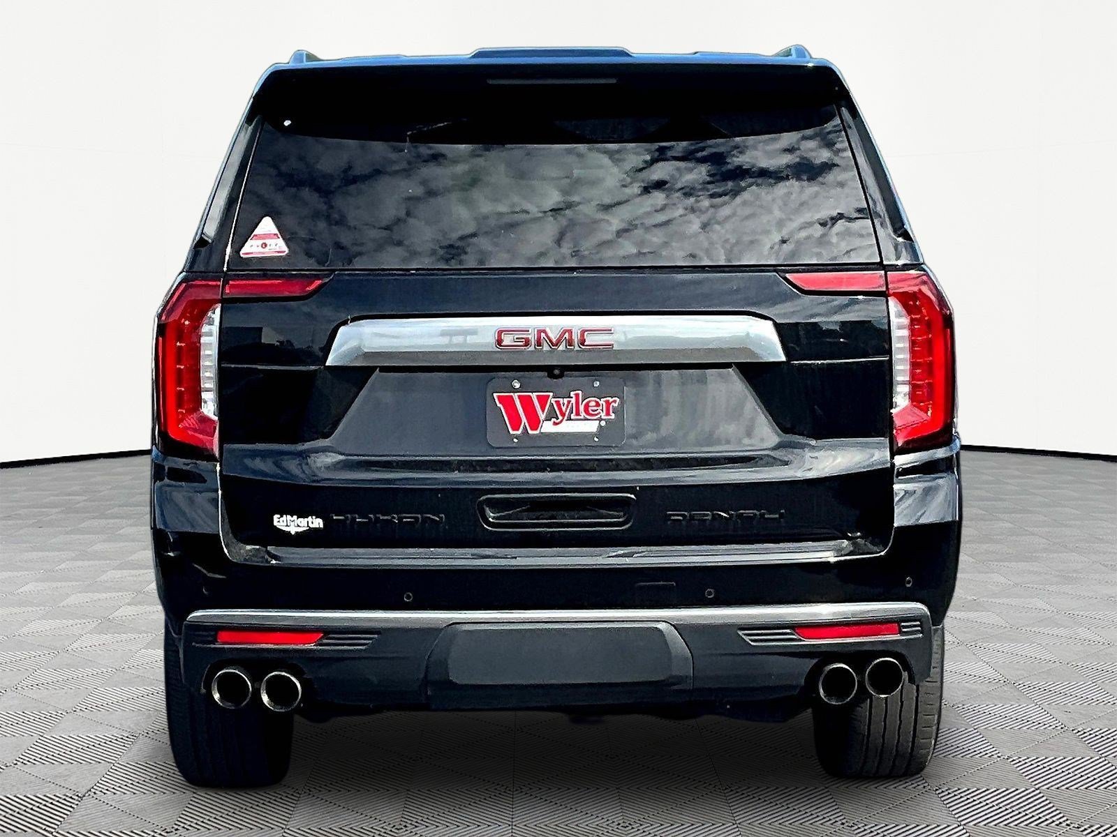 Used 2022 GMC Yukon XL Denali AWD/4WD image 5