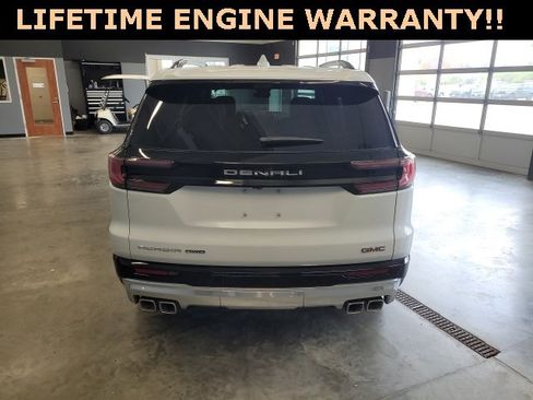 New 2026 GMC Acadia Denali w/ Super Cruise Package image 8