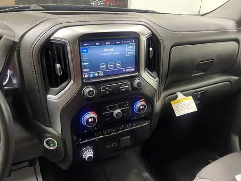 Used 2022 Chevrolet Silverado 1500 LT image 29