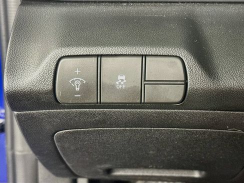 Used 2024 Hyundai Elantra SEL FWD image 10