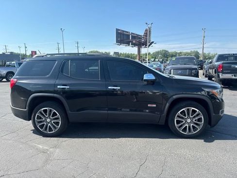 Used 2017 GMC Acadia SLT AWD/4WD image 11