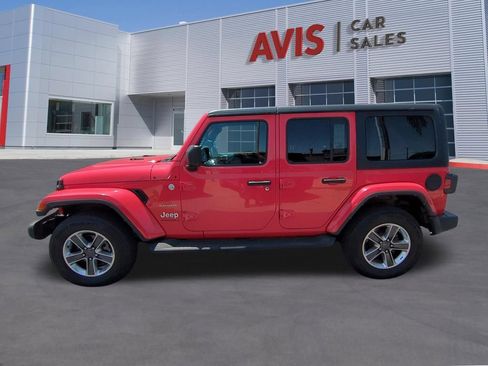 Used 2023 Jeep Wrangler Unlimited Sahara w/ Cold Weather Group AWD/4WD image 10