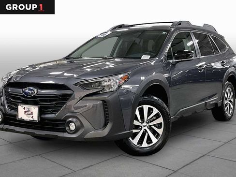 Used 2025 Subaru Outback Premium AWD/4WD image 1