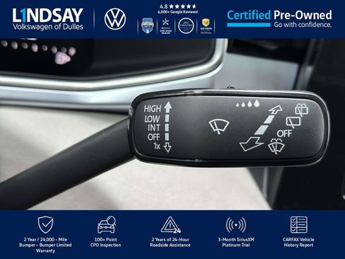 Certified 2025 Volkswagen Taos SE image 23